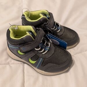 Stride Rite | Gray High Top Kids Shoes 8